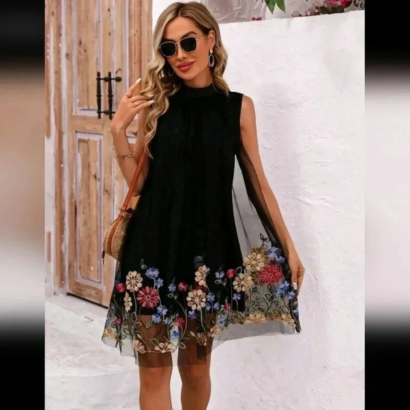 Flower Embroidery & Mesh Splice Dress - Picture 1 of 8